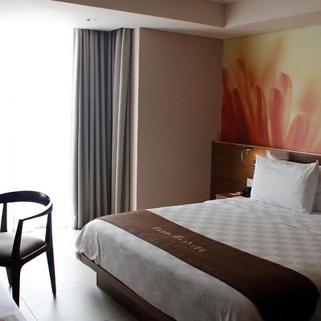 Midtown Hotel Surabaya Dış mekan fotoğraf