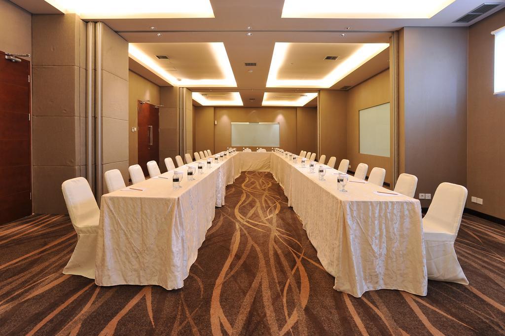 Midtown Hotel Surabaya Dış mekan fotoğraf